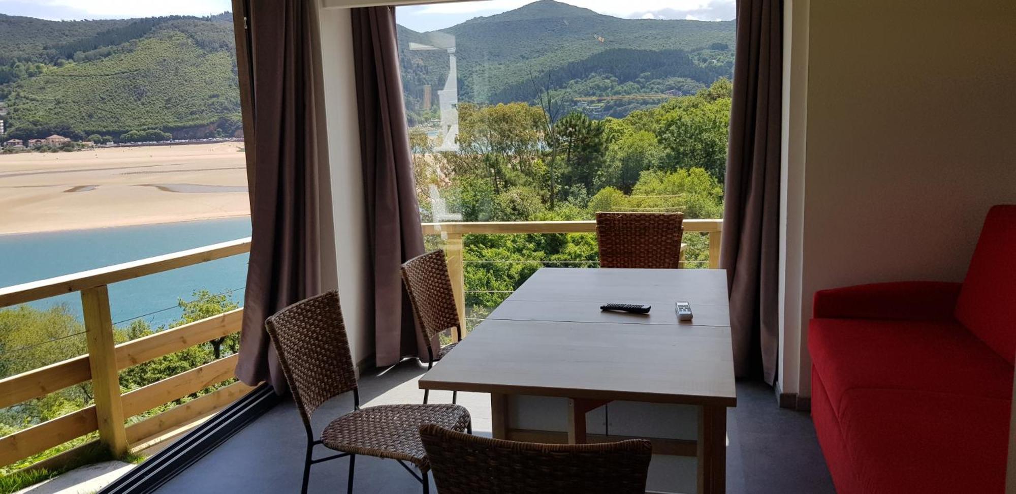 Portuondo Parking Gratuito Parco vacanze 2*