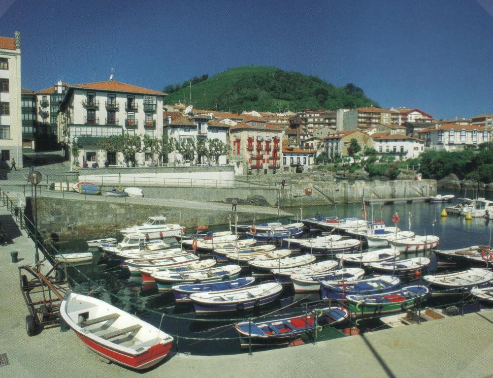 Portuondo Parking Gratuito Mundaka